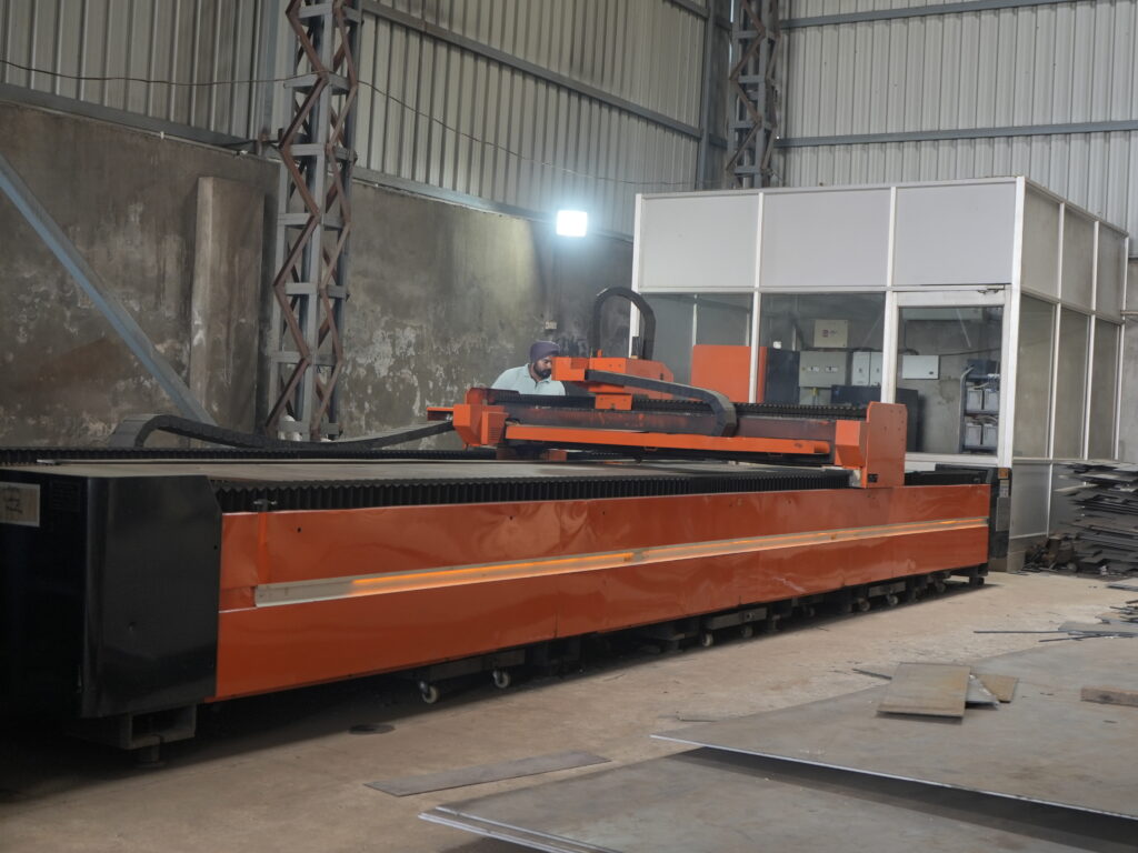 laser cutting machine